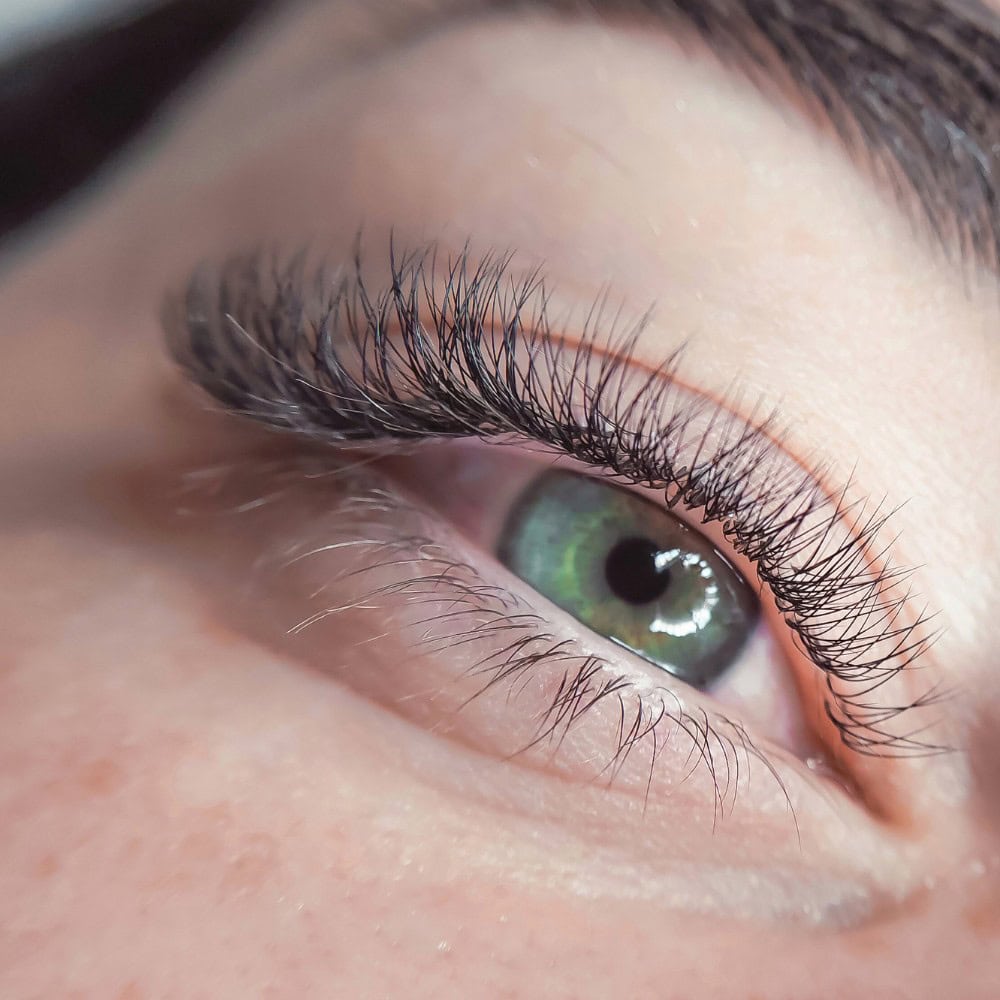 uv hybrid lash extensions Vancouver At belle ame skin and beauty